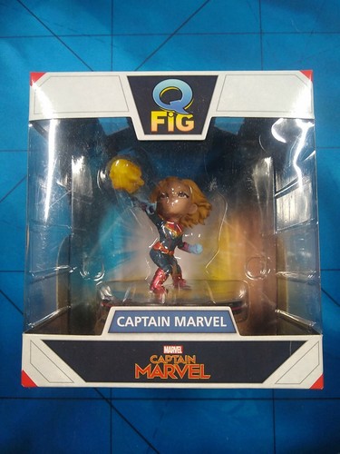 Captain Marvel Diorama Q-Fig Figure NEW