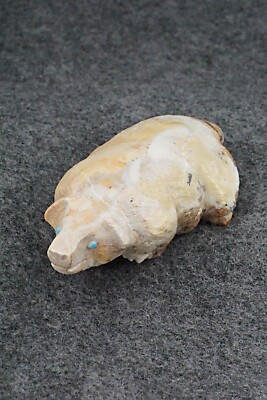 Badger Zuni Fetish Carving - Derrick Kaamasee