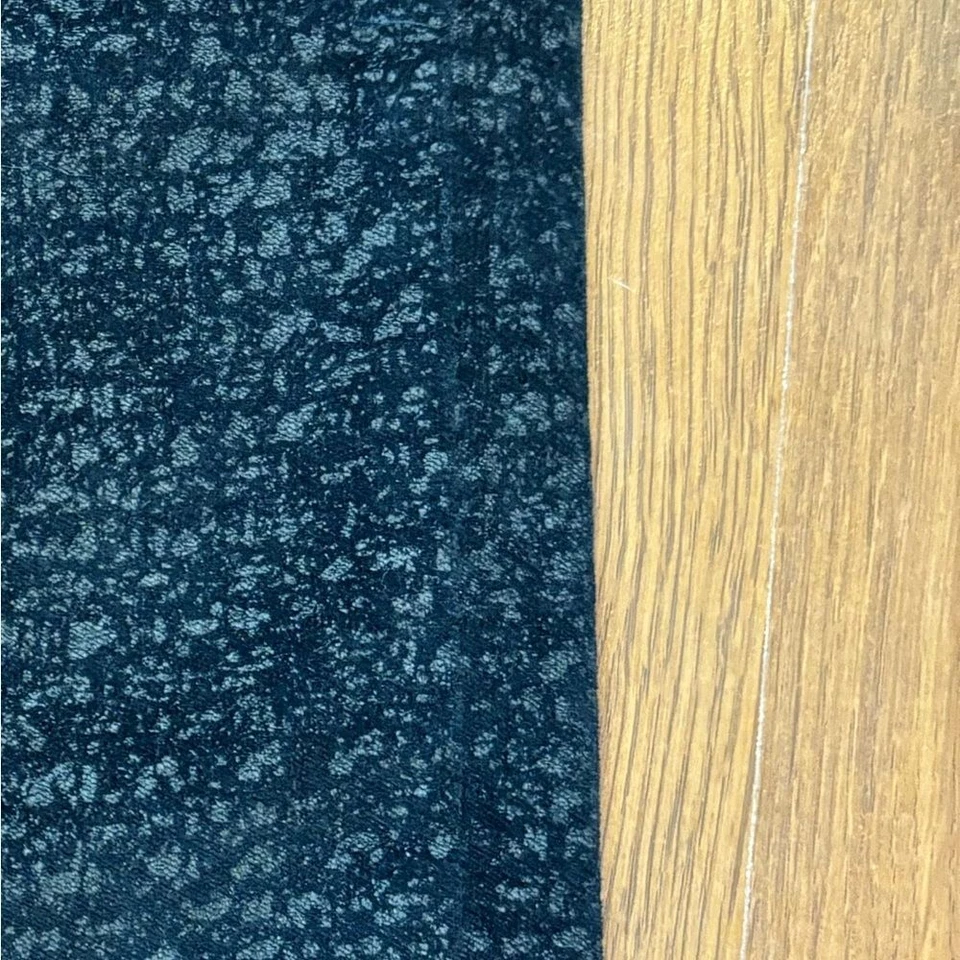 Pantalón para mujer CHRISTOPHER BLUE Sophia tiro medio ajustado silouhette terciopelo negro 8 Foto 3 de 4