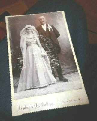 ANTIQUE REAL PHOTOGRAPH YOUNG BRIDE OLD GROOM PRAIRIE DU SAC WIS ANNA ZIMMERMAN