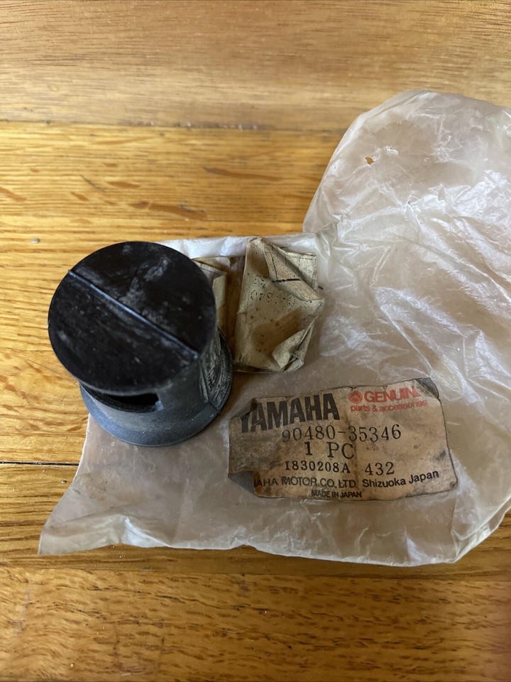 Yamaha Oem Golf Cart Grommet 9048035346 eBay