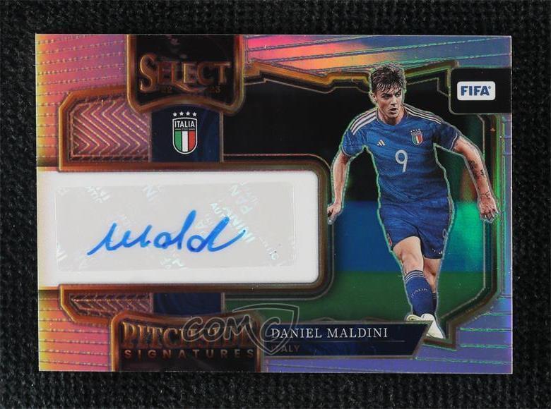 Daniel Maldini 2022 Select FIFA #PS-DMI Pitchside Signatures Price
