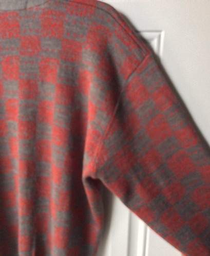 Grey with red design, trim and cuff V neck cardigan - Free shipping. - Picture 7 of 8