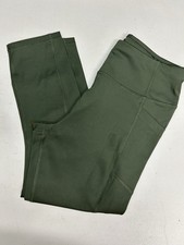 Avia Women  s Solid Green Capri W/side Pocket Size M 8/10 NWT