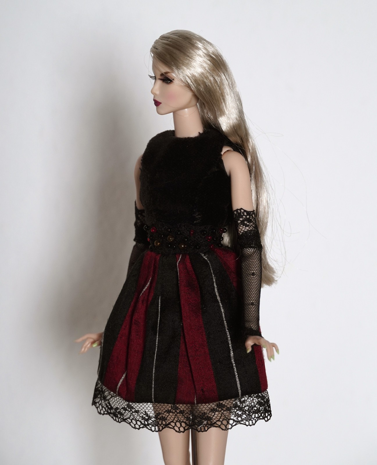 Integrity Toys Nu.Face hanfgefertigtes Outfit Kleid mit Spitzen-Handschuh OOAK