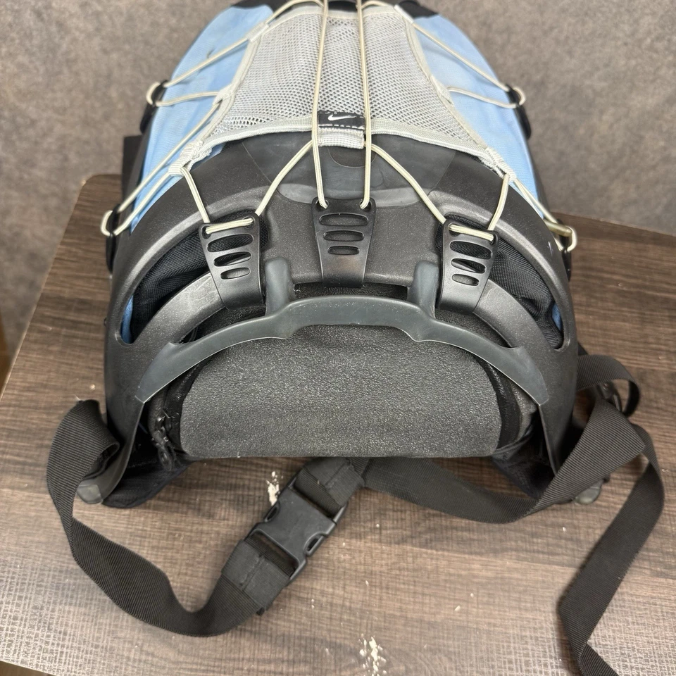 Mochila rígida de colección Nike Epic azul Y2K Gorpcore Tech Gear rara Foto 3 de 4