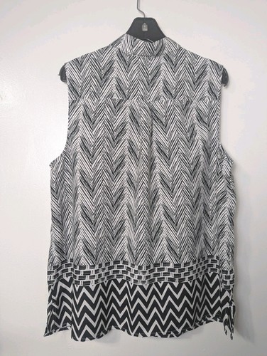 Chico’s Sleeveless Tunic Blouse Hidden Button Up Black White Size 3 (XL) - Picture 9 of 12