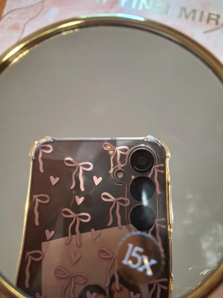 Espejo de aumento Anne Klein 15x con ventosas fácil uso - dorado Foto 3 de 4