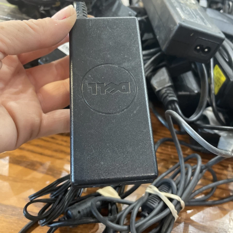 24 cargadores adaptadores de CA mixtos Lenovo Dell HP para computadora portátil de escritorio sin probar Foto 3 de 4