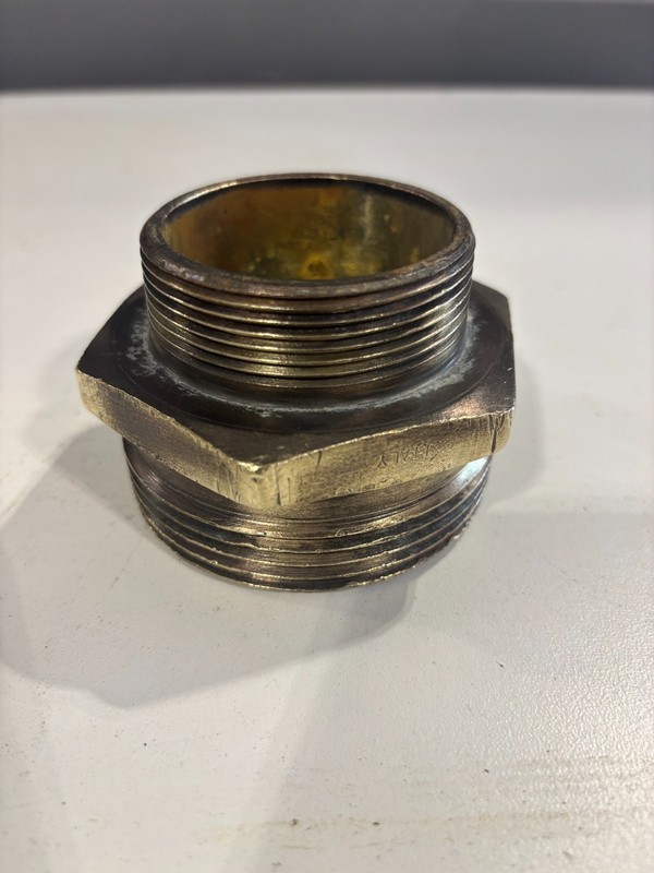 2 1/2 NST/NH male x 2'' NPT male  #3