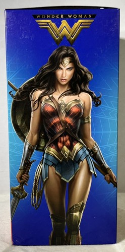 DC Comics Wonder Woman Bobblehead Royal Bobbles 2021 - Afbeelding 4 van 7