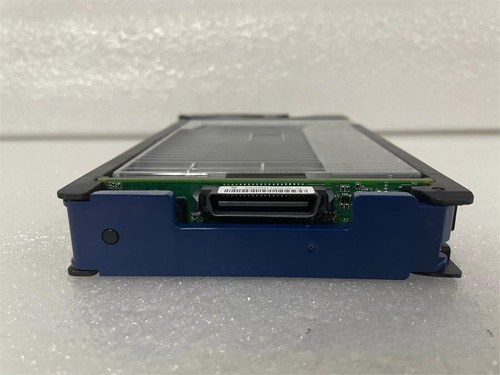 EMC VMAX 005049781 005049261 200G SAS 3.5 "Solid State Drive - Picture 4 of 5