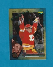 1994-95 Score GOLD LINE parallel # 69 Theoren Fleury CALGARY FLAMES