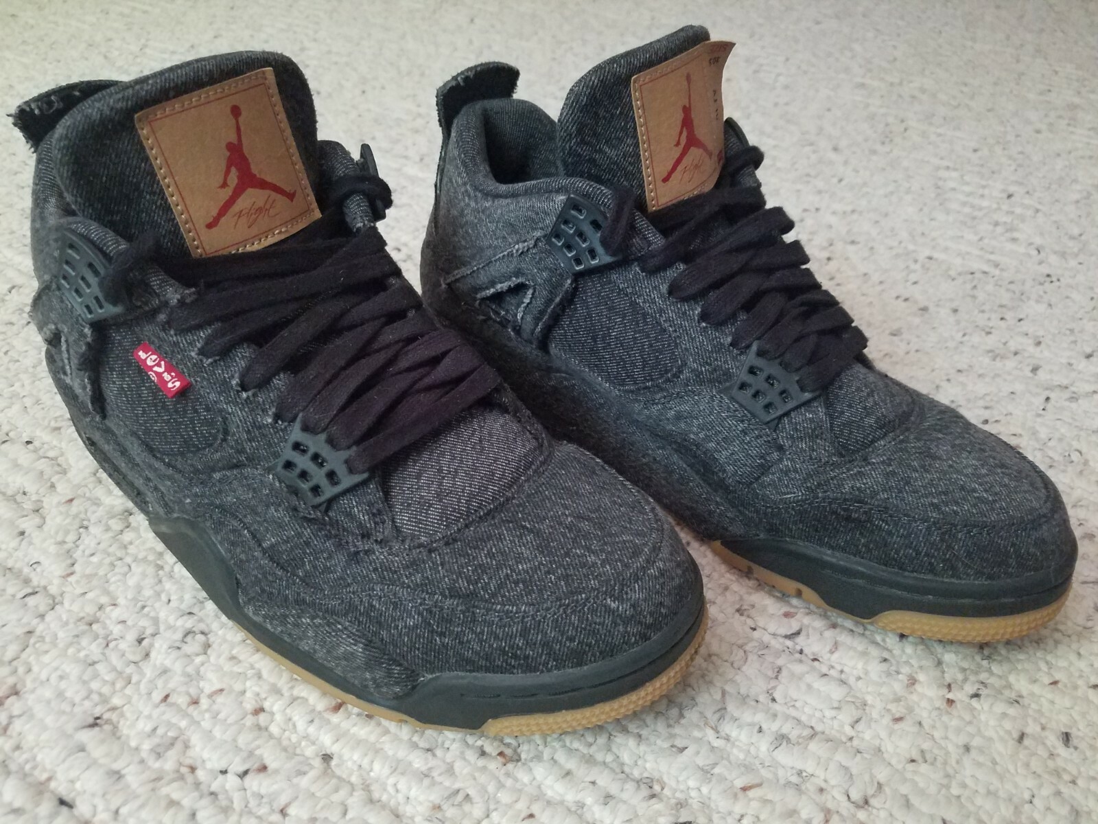 Size 10.5 - Jordan 4 Retro x Levi's 