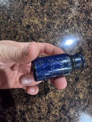 antique medicine bottle bromo-seltzer emerson drug co. baltimore, MD.