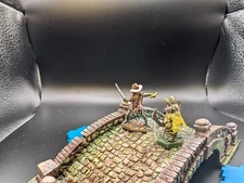 Reaper beefolk dual swords dnd fantasy miniature