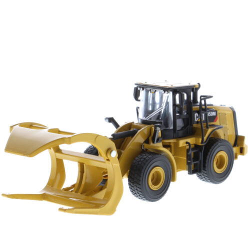 DIECAST MASTERS 1/64 CAT 950M WHEEL LOADER LOWBOY LOAD SAME SCALE AS DCP - Picture 3 of 10