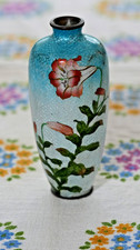 Kleine Cloisonn&eacute; Emaille Vase asiatisch Blumendekor Vintage blau-wei&szlig;