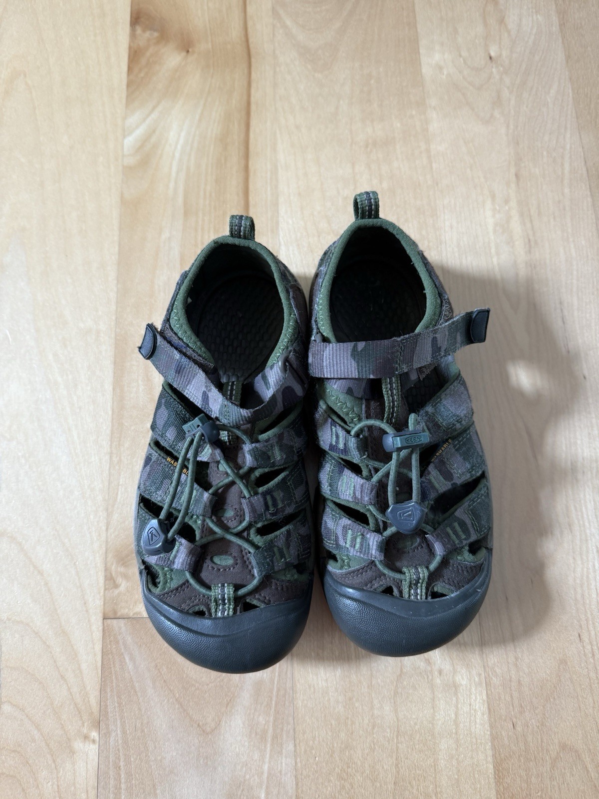 Scarpe da acqua Keen Newport sandali mimetici da ragazzo H2 grandi sport giovanili taglia 2 marrone 1016595