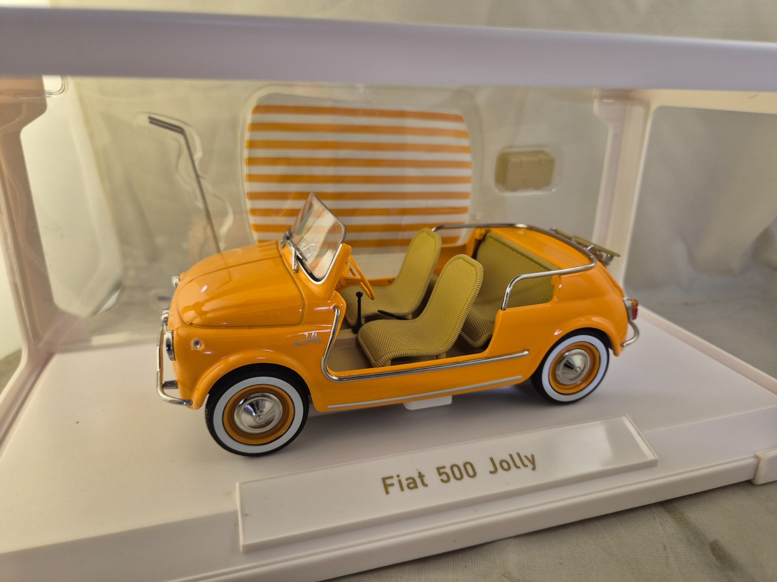 Norev 187791 Fiat 500 Jolly 1965 miniature de collection 1/18 premium