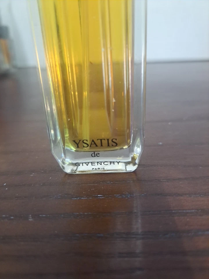 Perfume en spray Ysatis De Givenchy Paris Foto 2 de 4