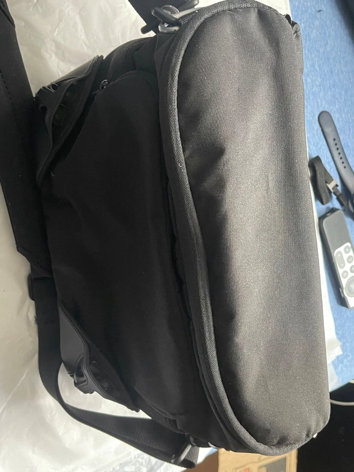 Kata DB 453 Digital Case D/SLR Insert Padded Black Camera Shoulder Bag $84.99 - Image 3 of 4