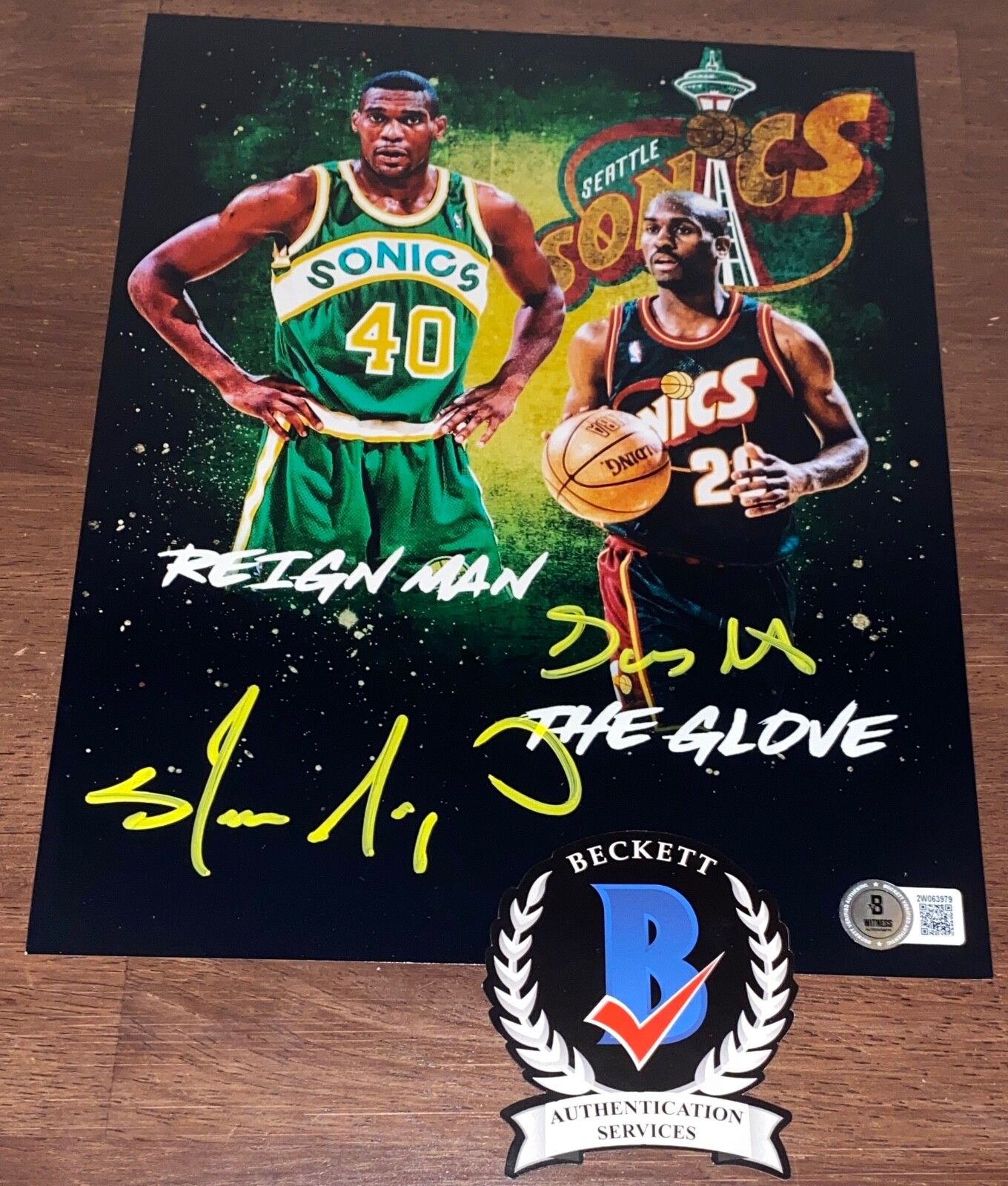 Gary Payton Autographed Signed Seattle Supersonics & Shawn Kemp 8x10 Photo Beckett Witness 