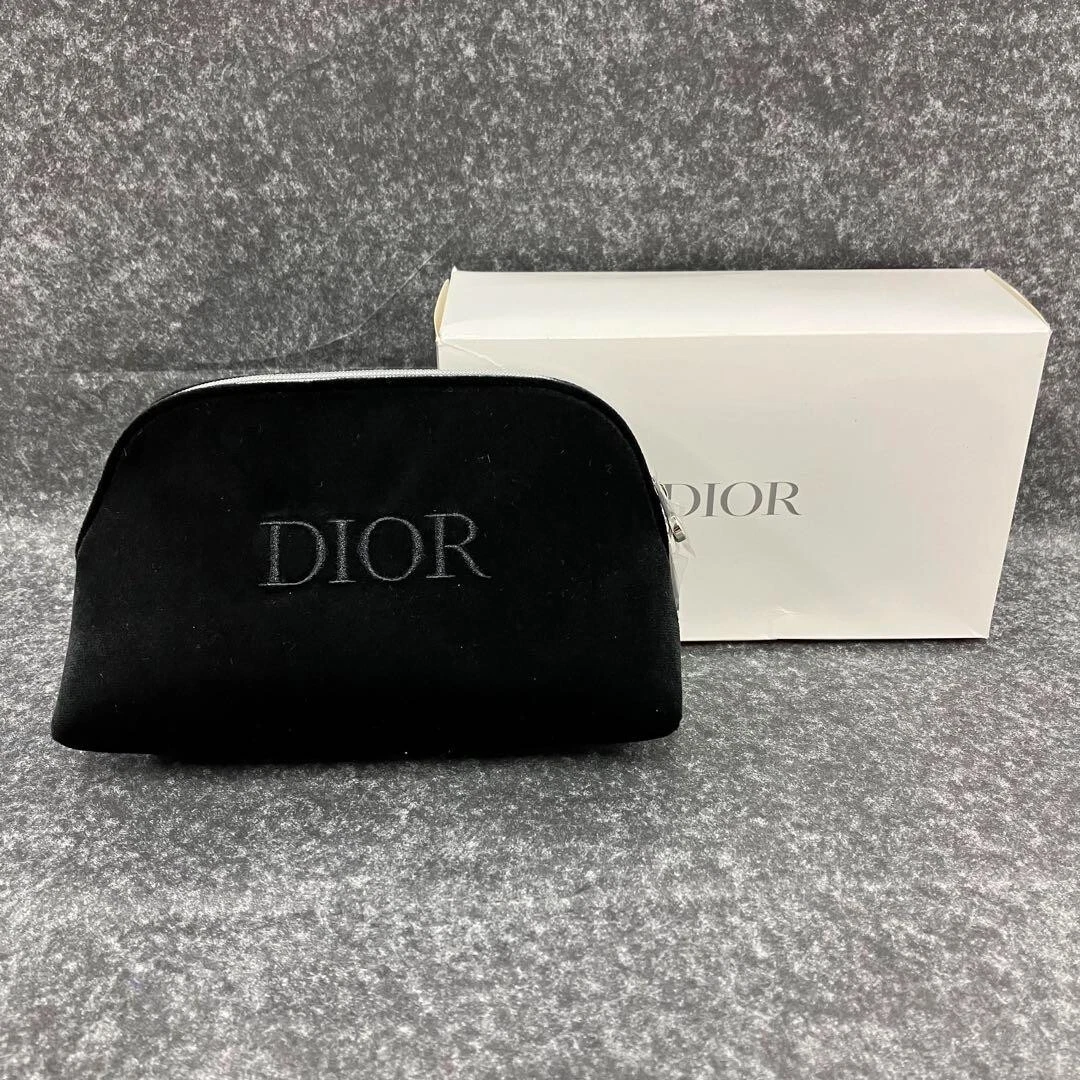 Pochette parfum Christian Dior noir logo argenté 18 x 5,5 x 11 cm 2024 nouveauté