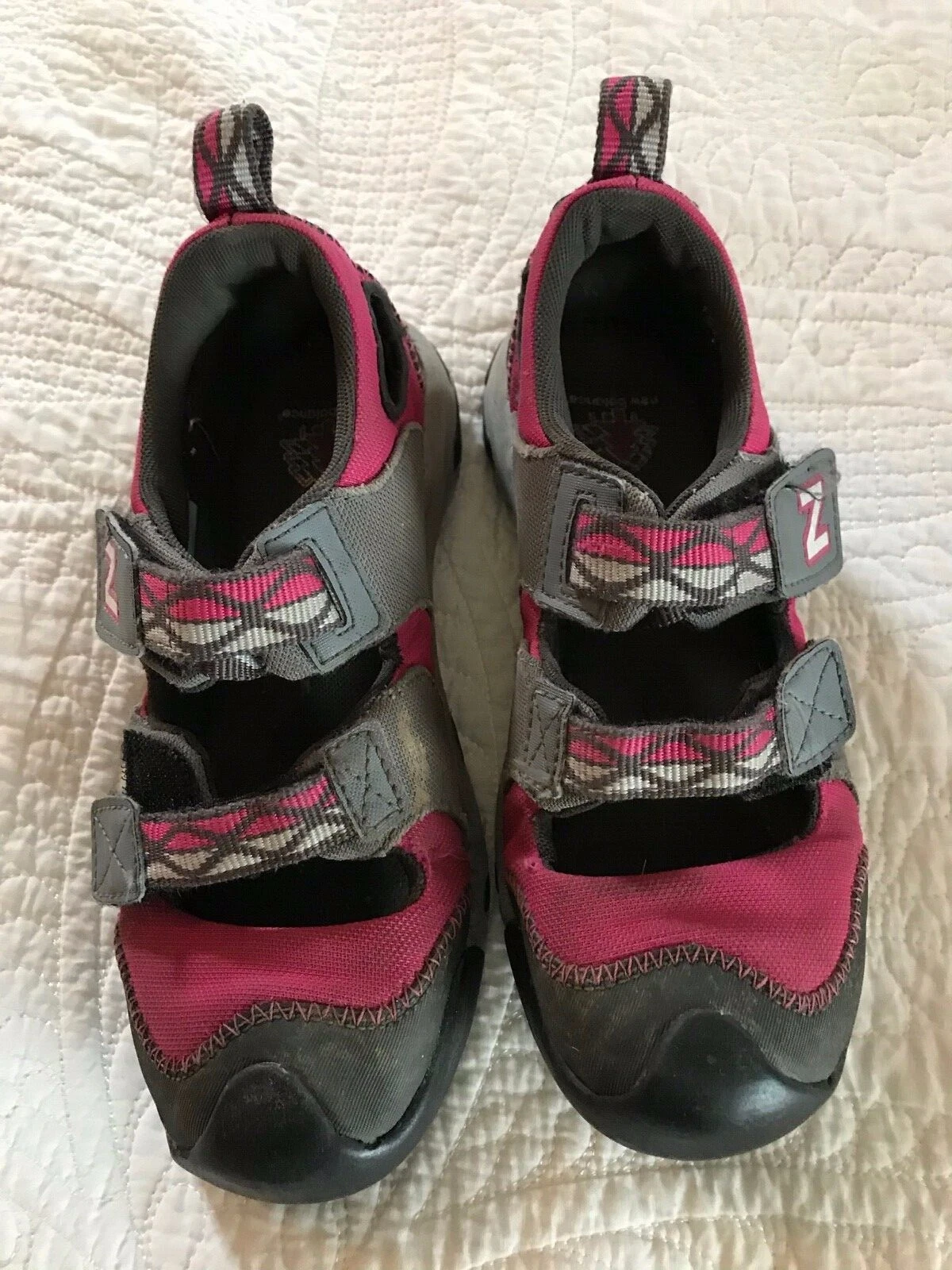 New Balance KD553 rosa e grigio scarpe outdoor sandali giovani taglia 2