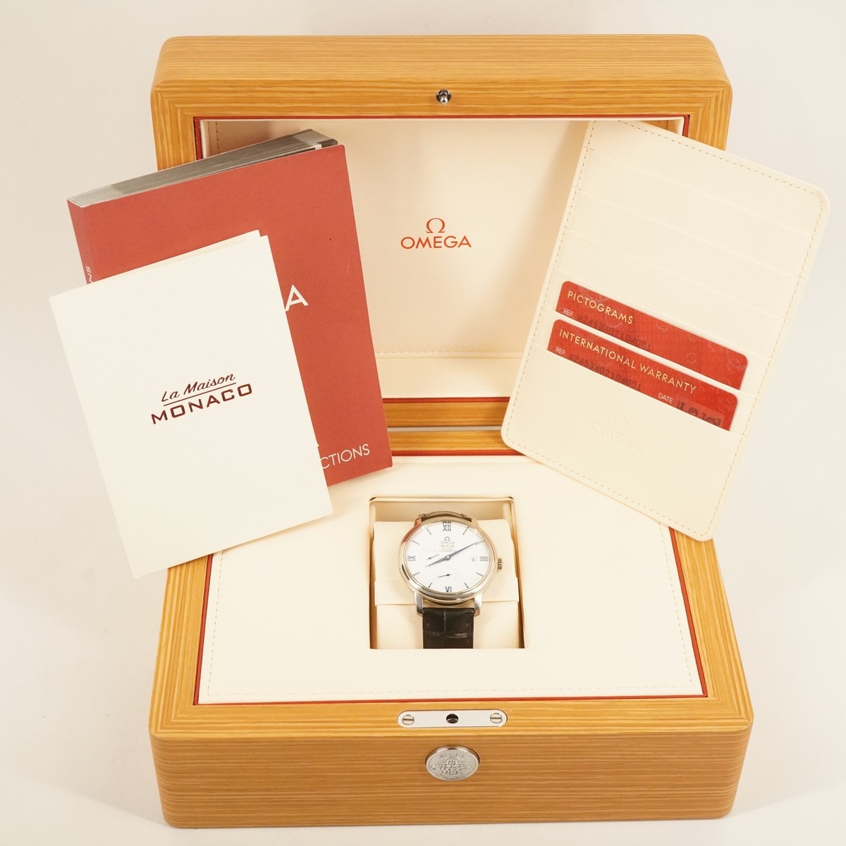 Omega De Ville Prestige 18k White Gold, Ref. #424534021004001