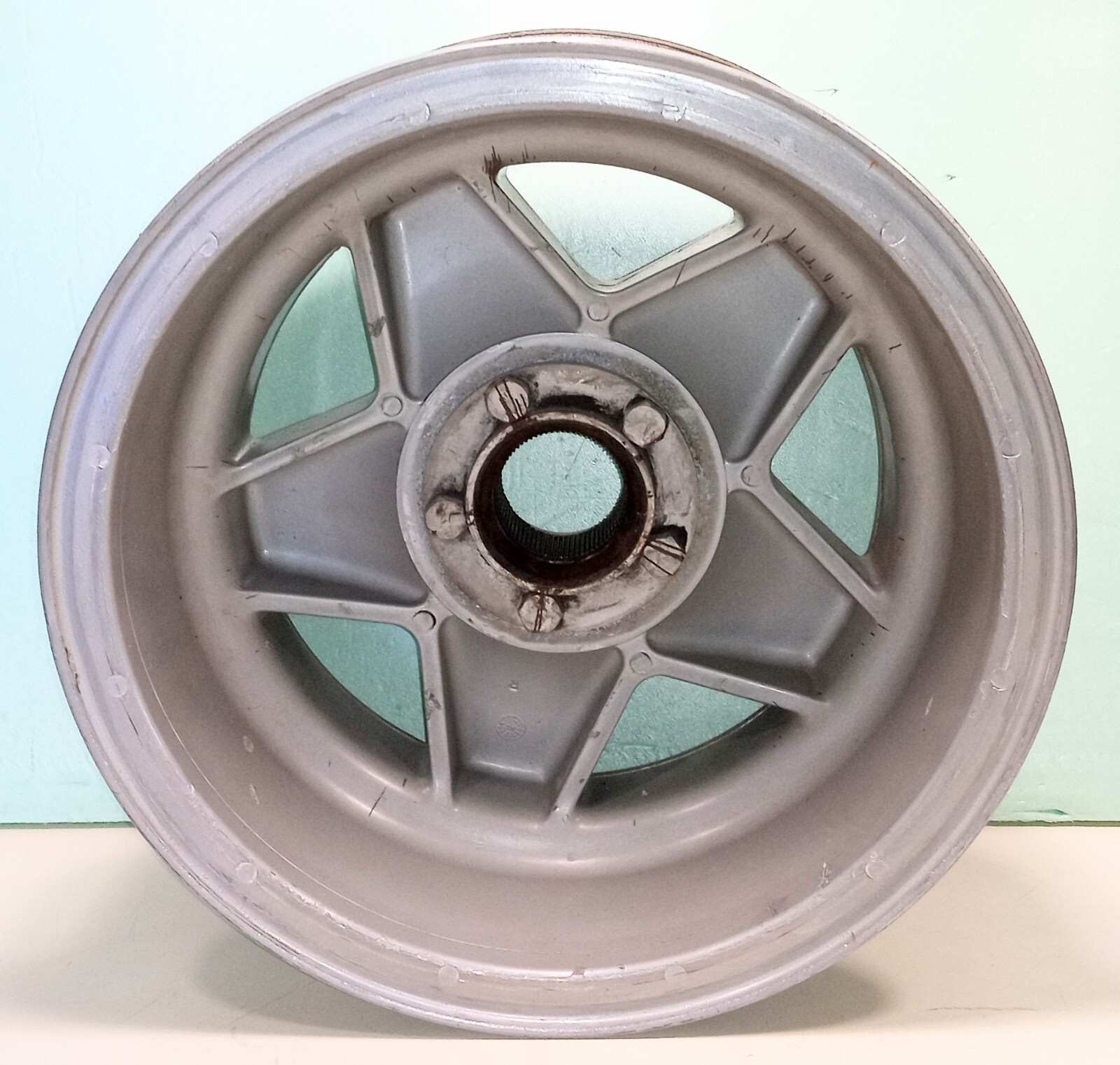 Ferrari 365 GTB/4 Daytona Wheel_Rim_109186_7 1/2X15_Cromodora_42 Rudge Hub_512BB
