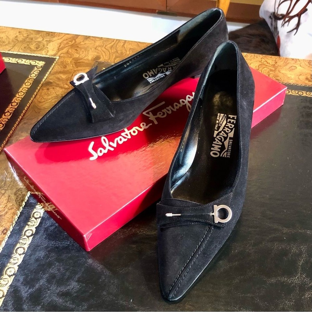 Salvatore Ferragamo Guya Espresso Calf in Black Suede Size 7  display picture 2