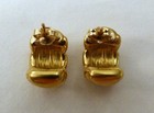 DESIGNER SIGNED C CROSS C 750 18K GOLD PUFFED QUILTED HUGGIE EMBOSSED EARRINGS — photo 6