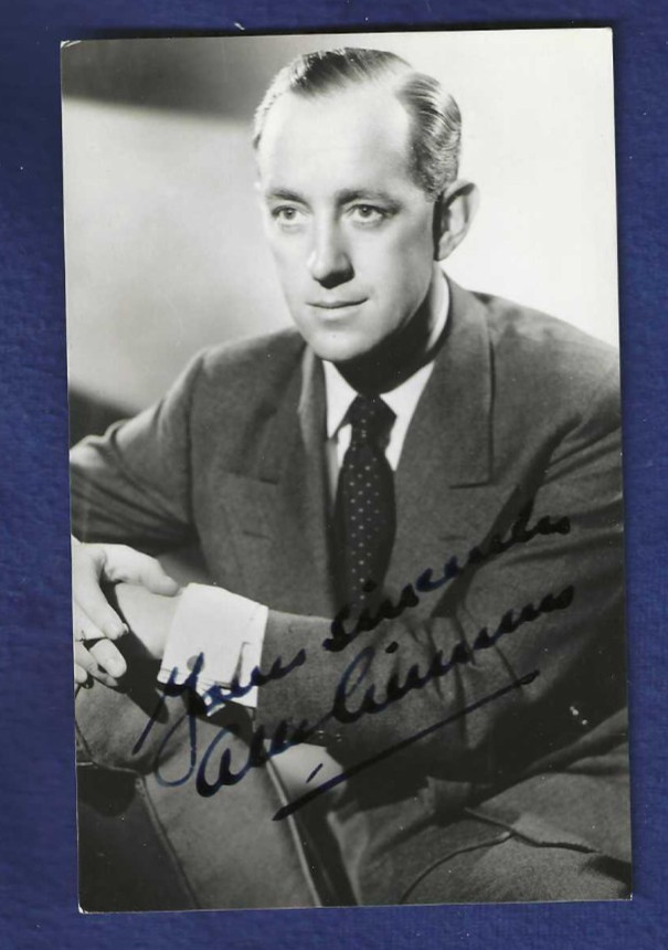 Alec Guinness Autographed 3.5x5 Vintage Photo Hollywood Star Wars Actor  JSA
