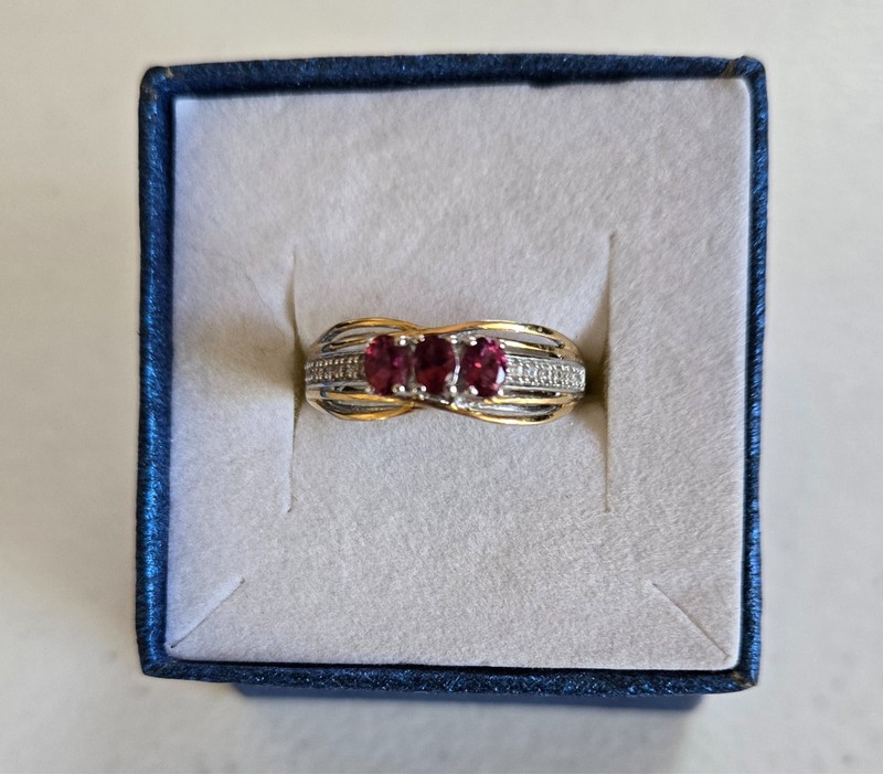 925 DJoy Sterling Silver Ring Gold Overlay 3 Pink Stones w Clear Stones Size 7
