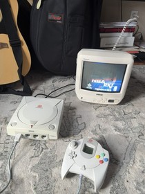 Sega Dreamcast Console BUNDLE HKT-3020 w/ OEM controllers, VMU Memory! Excellent