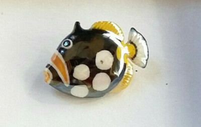2 Fish Pins Brooch Artisan OOAK Handmade Trigger Fish Silk  display picture 1