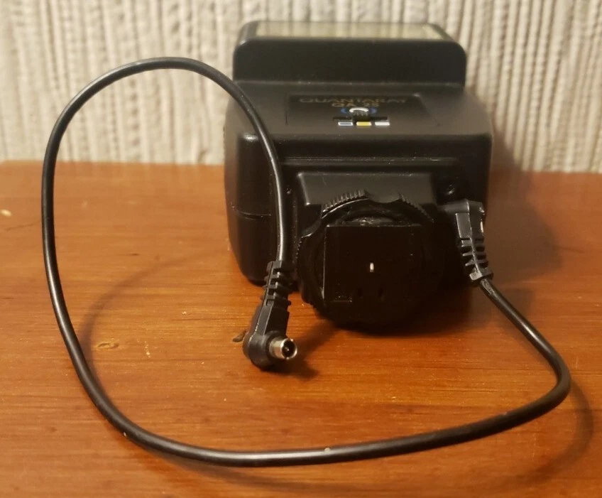 Quantaray QA 25 Automatic Computerized Flash - For 35mm Camera Hot Shoe Mount - Image 4 of 4