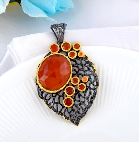 Pendentif Feuille D'érable En Argent Massif 925 Avec Rubis - Occasion Bel état - Bijou Argent Et Pierre Rouge