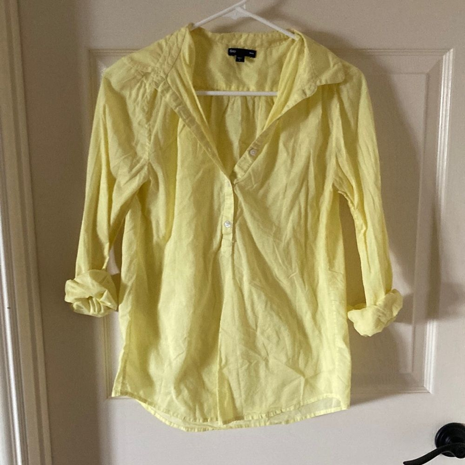 GAP Yellow Half Button Down Shirt Small Oxford Po… - image 1