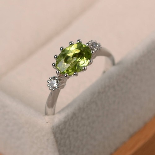 Green Peridot Women Ring Oval Natural Gemstone 925 Sterling Silver Dainty Ring - Picture 4 of 5