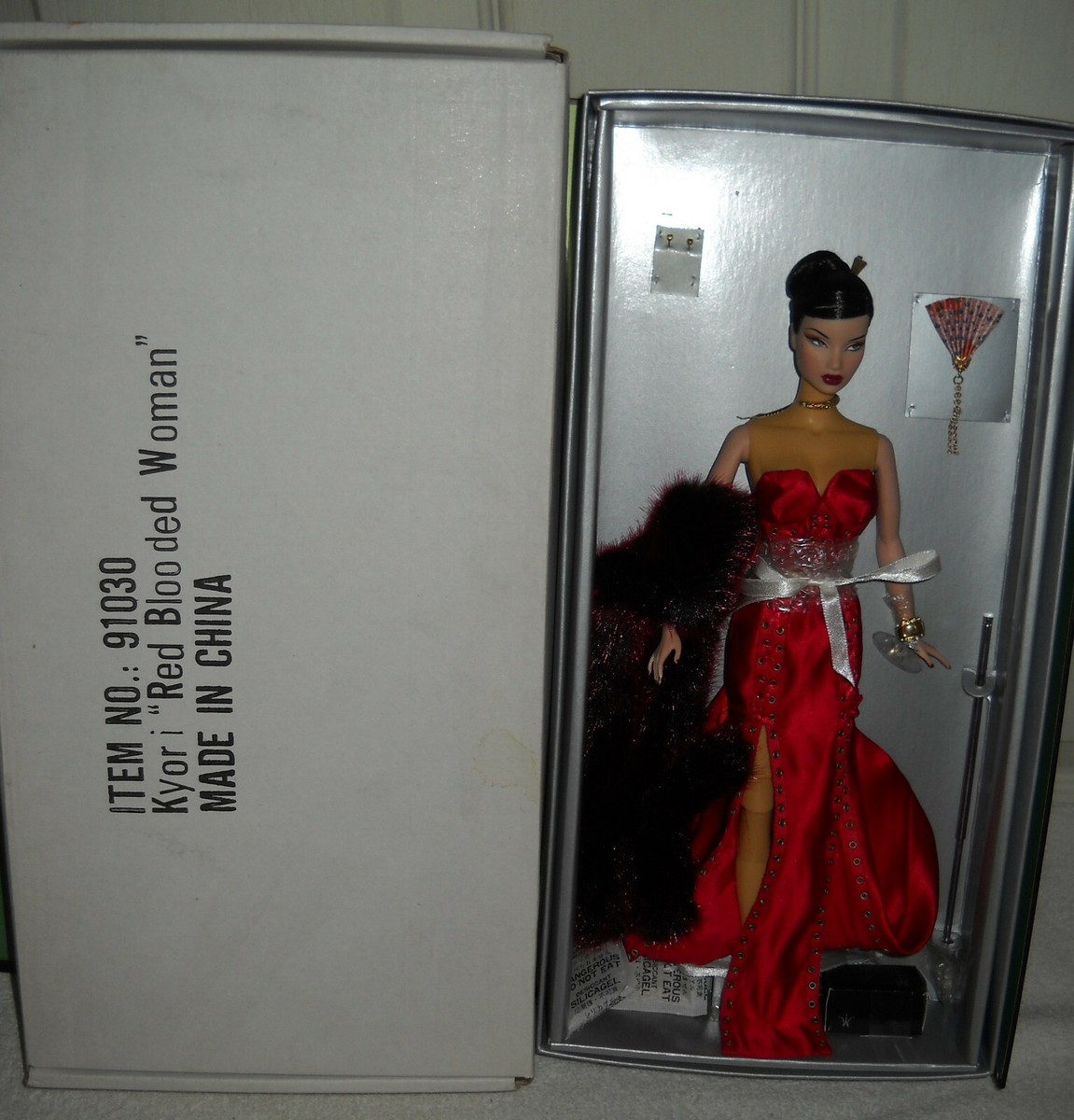 Barbie - Kyori  Sato    ファションロイヤリティー Fashion Royalty Kyori Sato Red Blooded Woman Jason Wo Doll