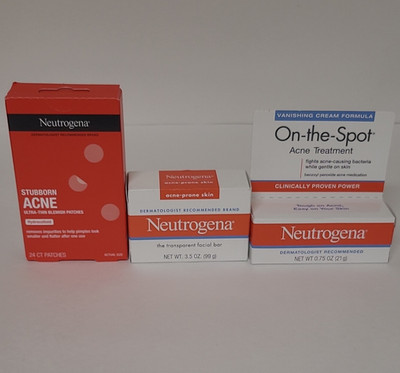 Neutrogena Stubborn Acne Set: Hydrocolloid Patches, Facial Bar, 0.75oz