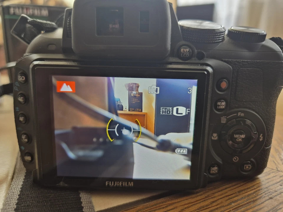 Fujifilm FinePix HS30EXR, Foto 2 von 5