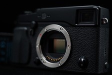  US Duty Paid Fujifilm X-Pro1 Mirrorless Digital Camera Black From CAL     9503