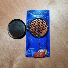 Hanging Out At Disneyland CARS LIGHTNING MCQUEEN PIN AP LE3000 NEW MINT