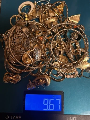 Untested Lot! Vintage/Now Gold Tone Earrings Some Signed 7 Pairs/Mostly Singles!