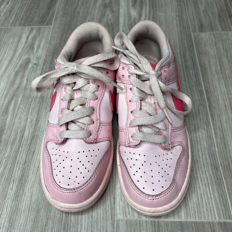 Nike Dunk Low Triple Rosa GS Talla Niñas 4Y (DH9765-600) Foto 3 de 4