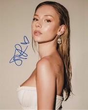 ESTER EXPOSITO signed Autogramm 20x25cm ELITE in Person autograph COA