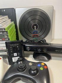 Xbox 360 S CONSOLE BUNDLE-20 Games/DJ Turntable-2 Controllers-Model 1439-KINECT